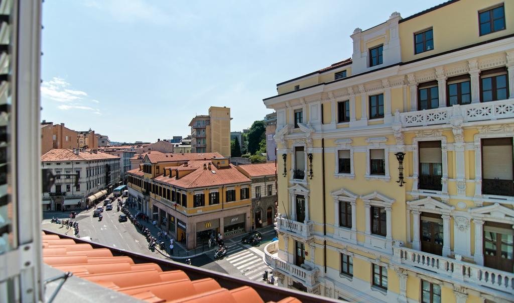 Domo Apartments - Trieste Goldoni Eksteriør bilde